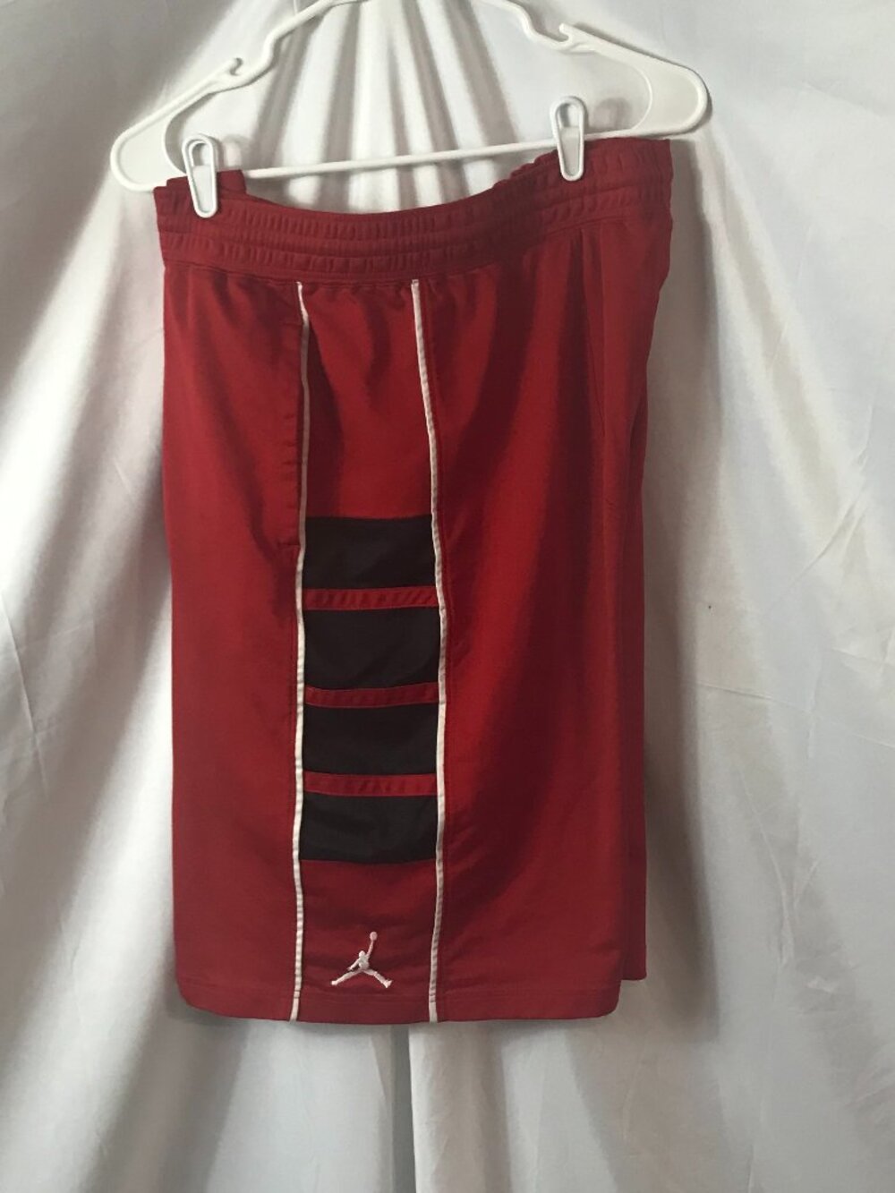 Jordan Vintage Old-Style Two-Tone Activewear Athletic Sport Cut Shorts